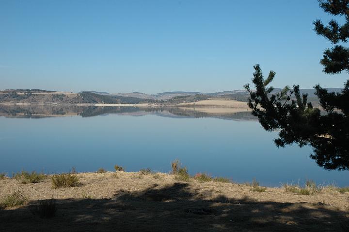 GR4 au lac de Naussac (1).JPG